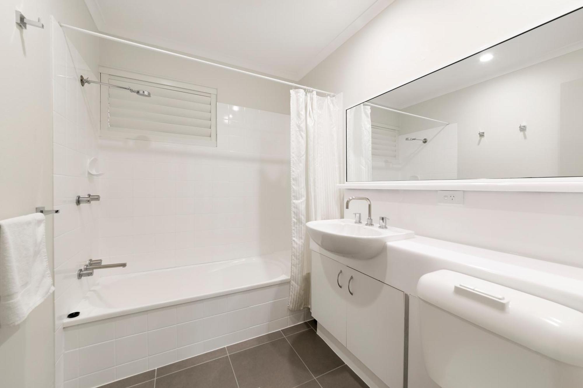 Mt Ommaney Hotel Apartments Brisbane Zewnętrze zdjęcie