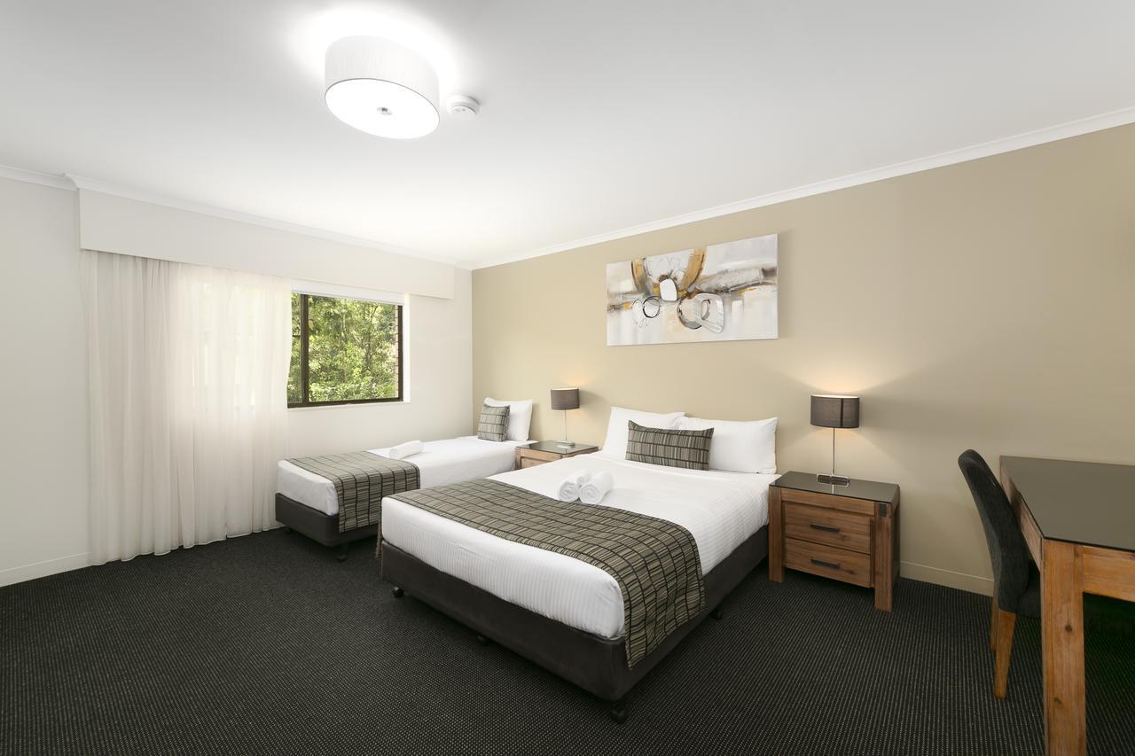 Mt Ommaney Hotel Apartments Brisbane Zewnętrze zdjęcie