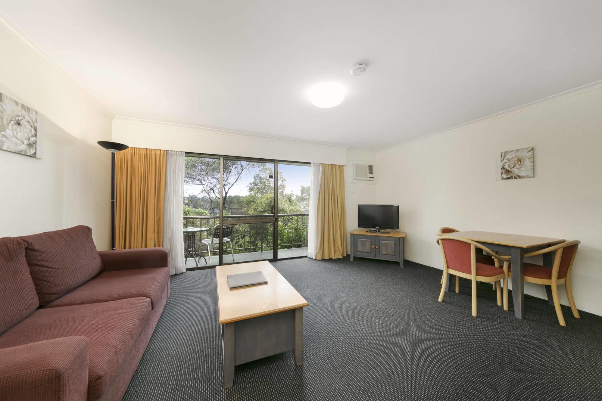 Mt Ommaney Hotel Apartments Brisbane Zewnętrze zdjęcie