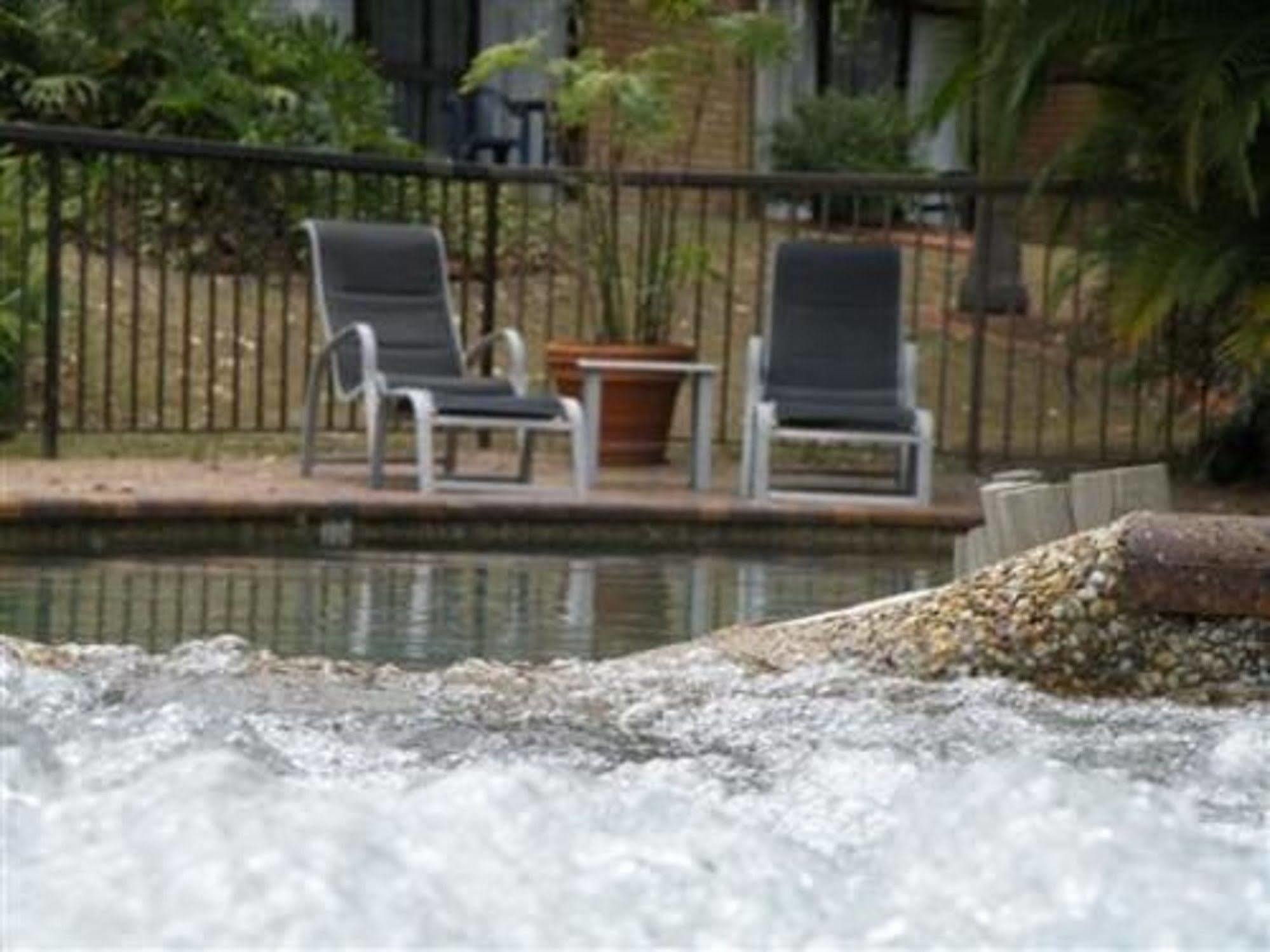 Mt Ommaney Hotel Apartments Brisbane Zewnętrze zdjęcie